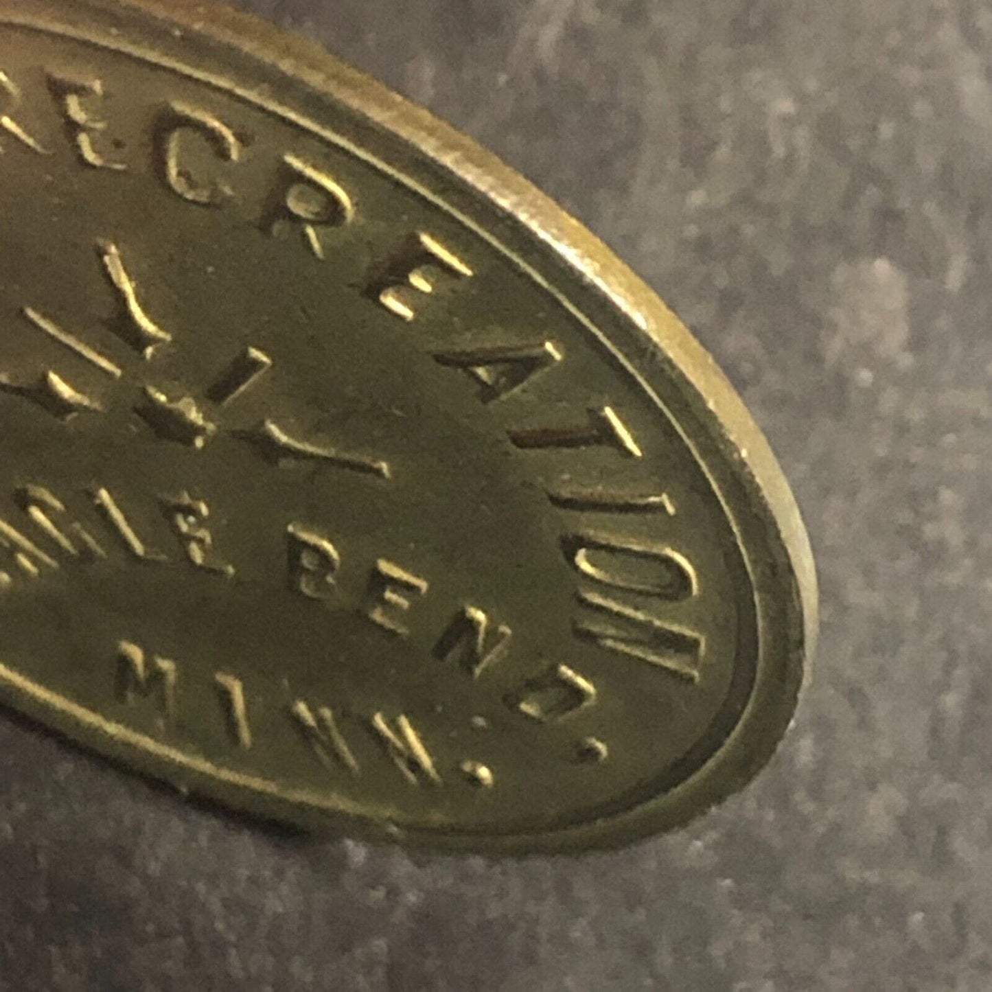Eagle Bend, MINN Wally's Recreation Brass G/F 25¢ Token 28.6mm
