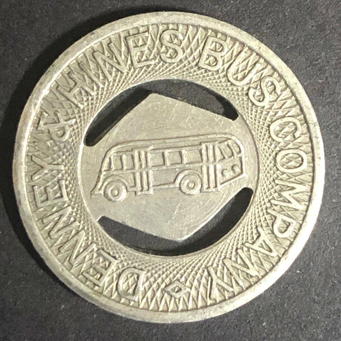 c1940's 21mm Denney & Hines Bus Company G/F One Fare Token Muncie Indiana (1513)