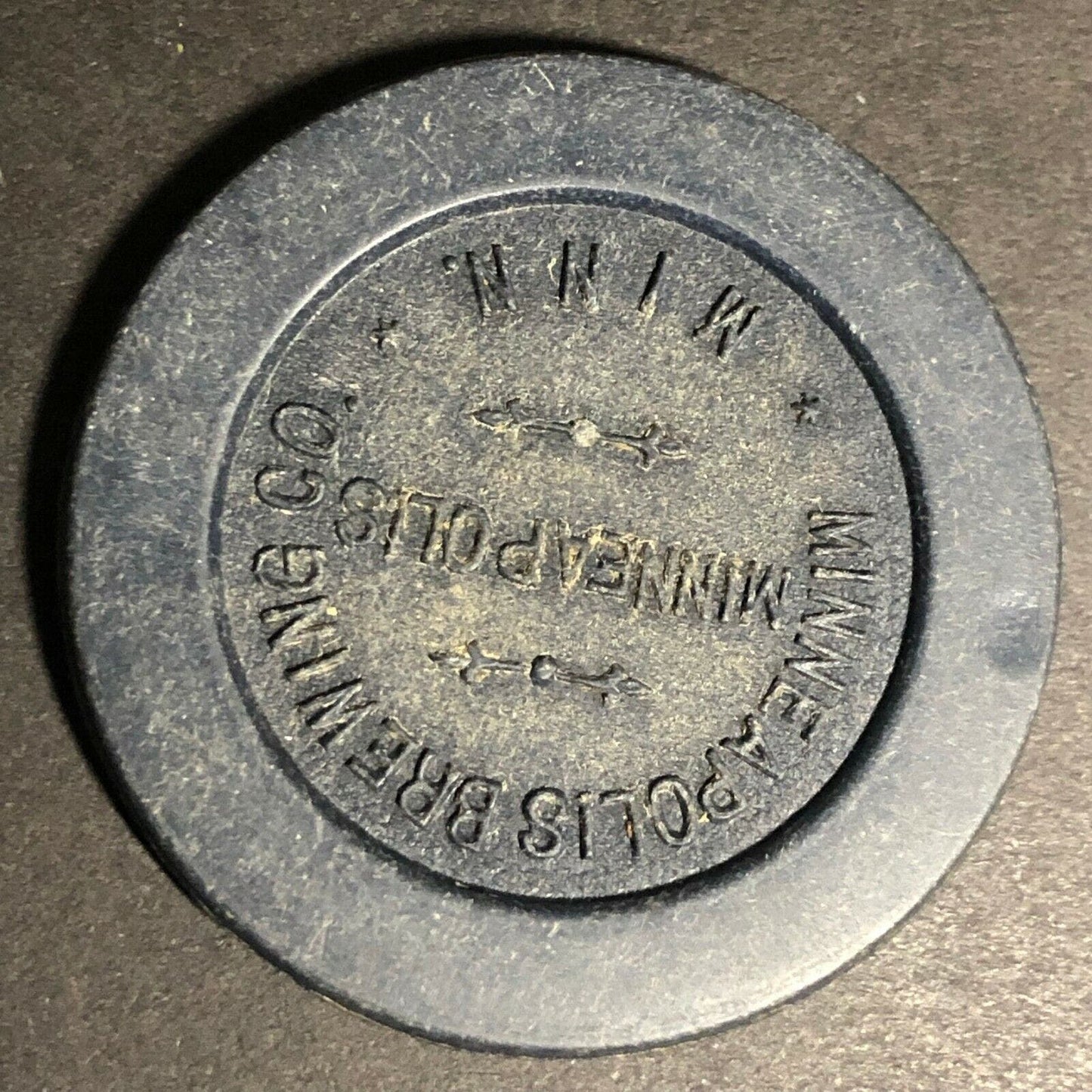 c1920's-30's Minneapolis Brewing Co. Deep Blue / Black Advertising Poker Chip