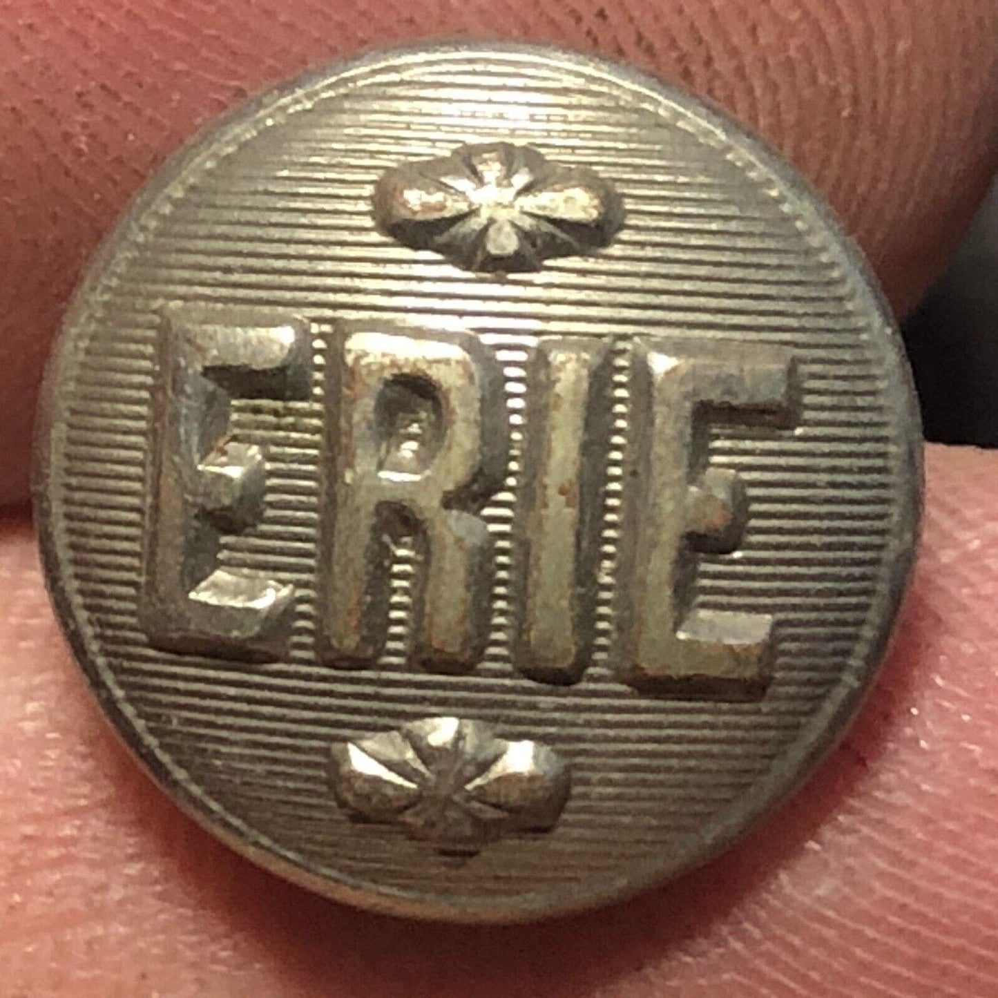 Erie Railroad Uniform Button Brass 1/2" Convex / Scovill Mf'g