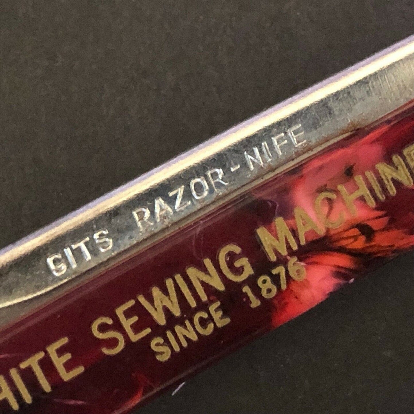 "White Sewing Machines" "Gits Razor-Nife" Folding Pocket Razor c1930's-40's VGC