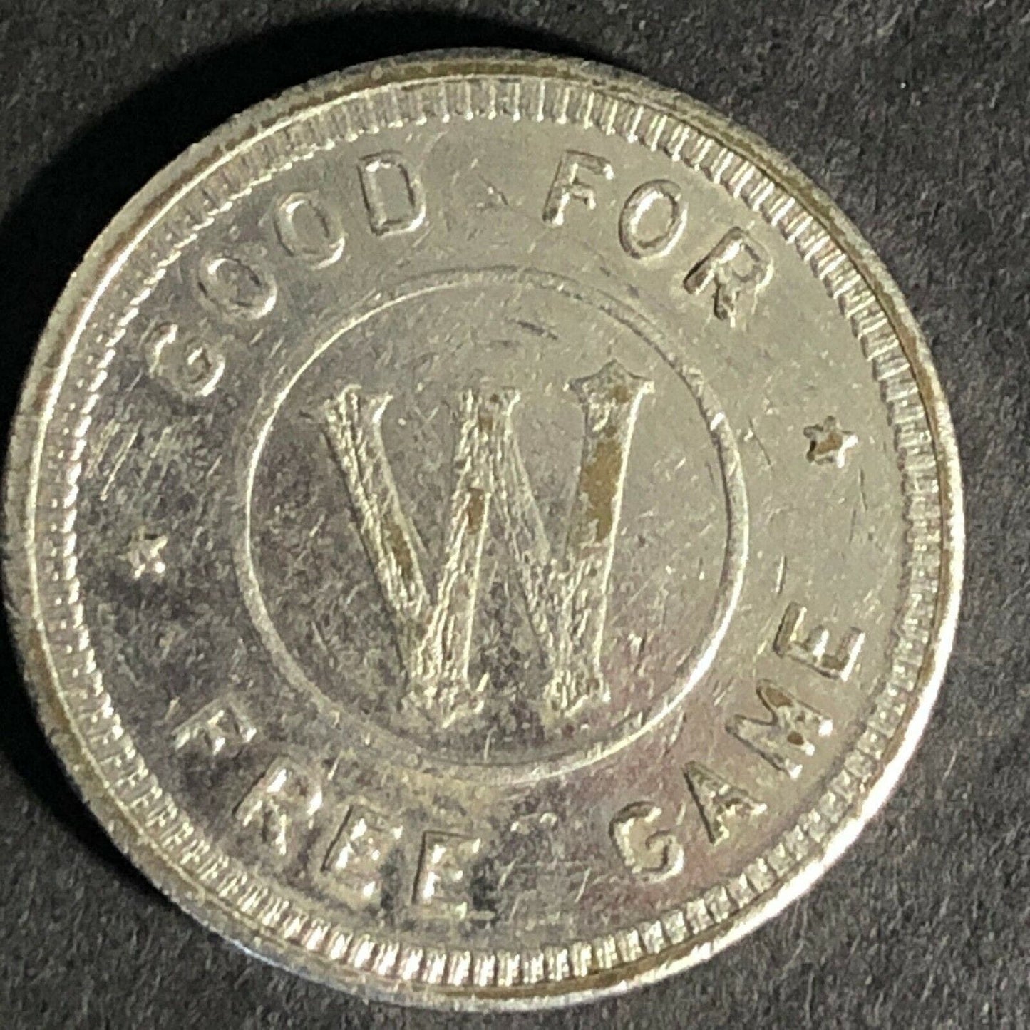 Property of the Machine "W" (W.E. & S Co.) Arcade Game Token 22mm c1980's-90's