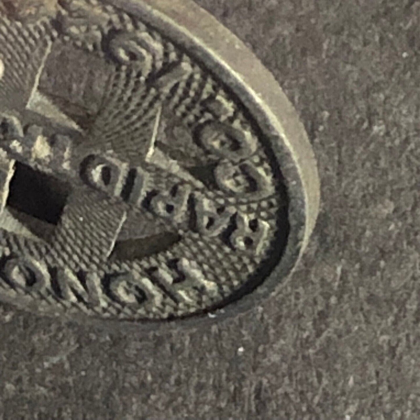 Honolulu Rapid Transit Co. 1924 G/F One Full Fare WM Transit Token 16.43mm