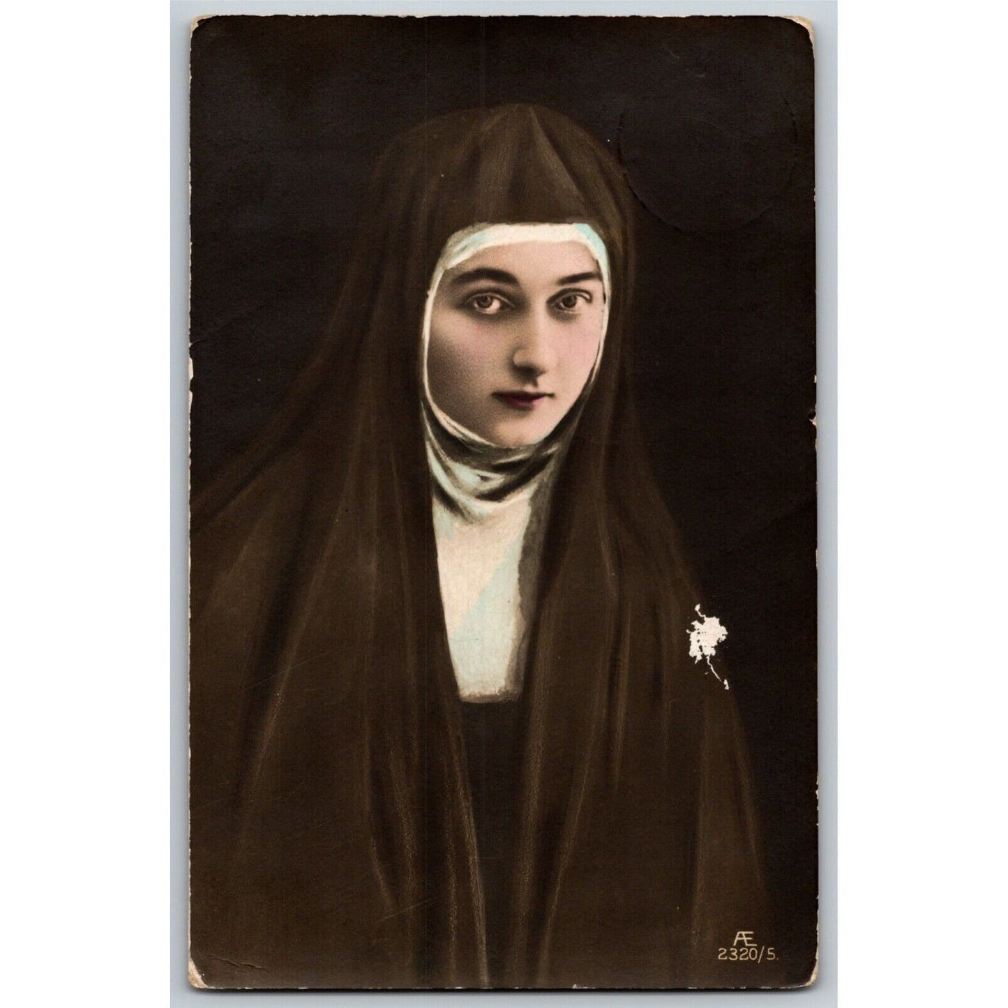 c1908 Vintage Russian Art Theatre / Stage / Screen Actress Postcard (4302)