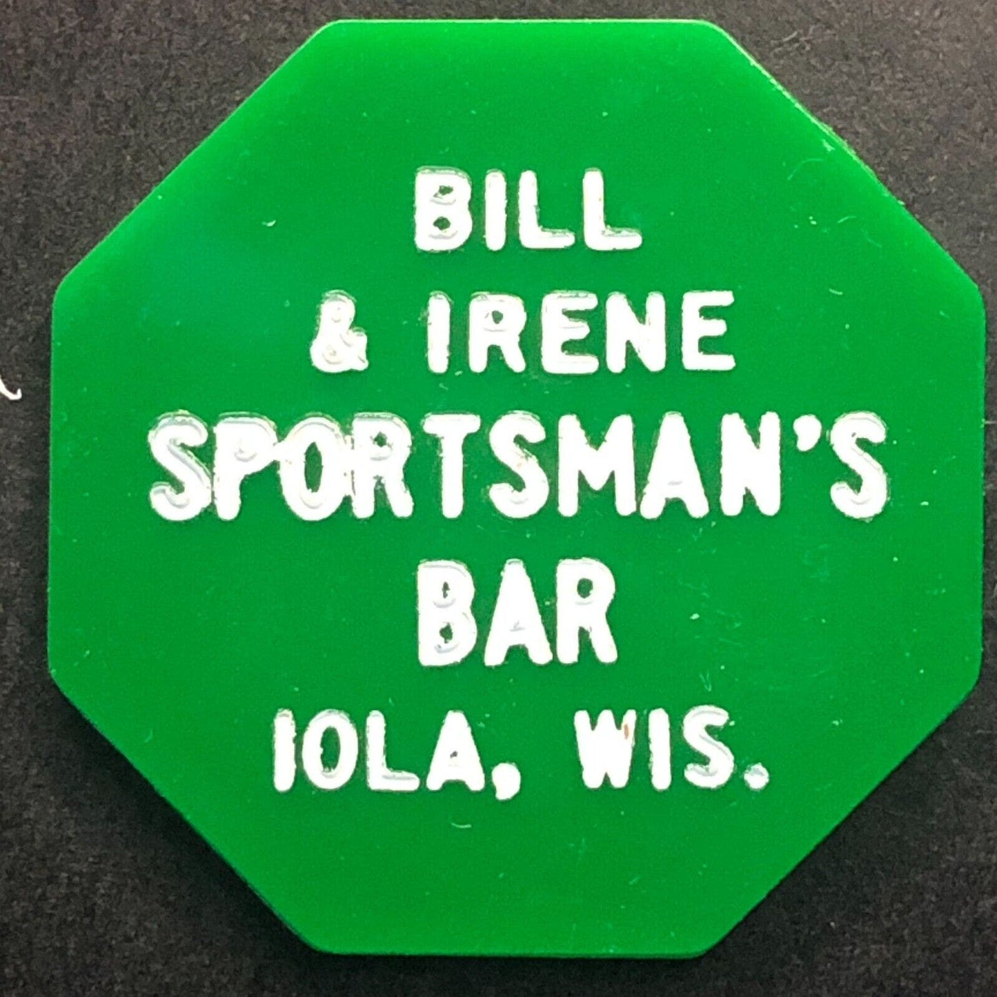Iola, WI "Bill & Irene Sportsman's Bar" Plastic G/F 20¢ Token c1960's-70's