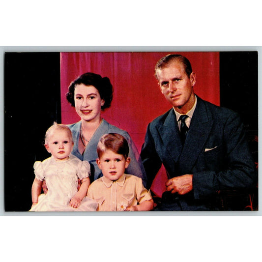 c1953 Queen Elizabeth w/ Prince Charles & Princess Anne Postcard Unposted