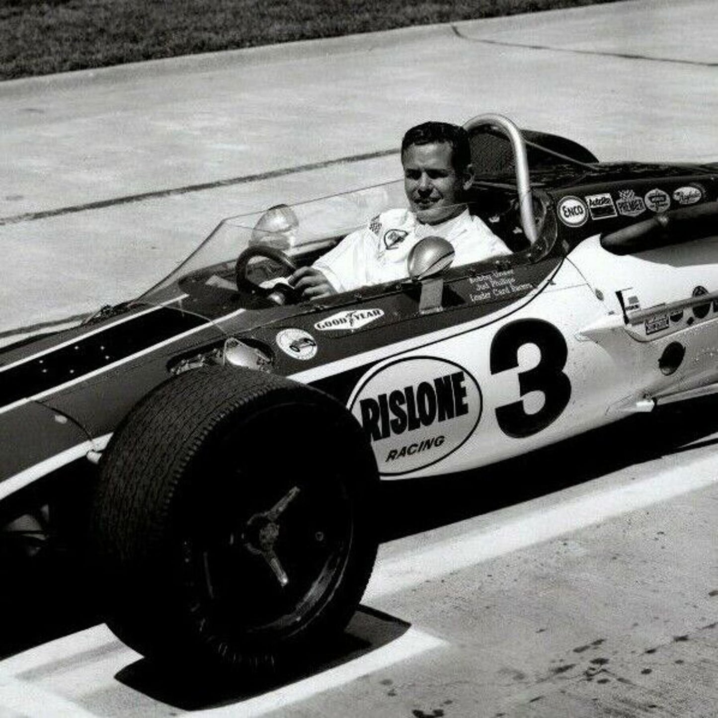Bobby Unser Indy 500 Winner 1968 - 8 x 10 Glossy B&W Photograph VGC Stamped