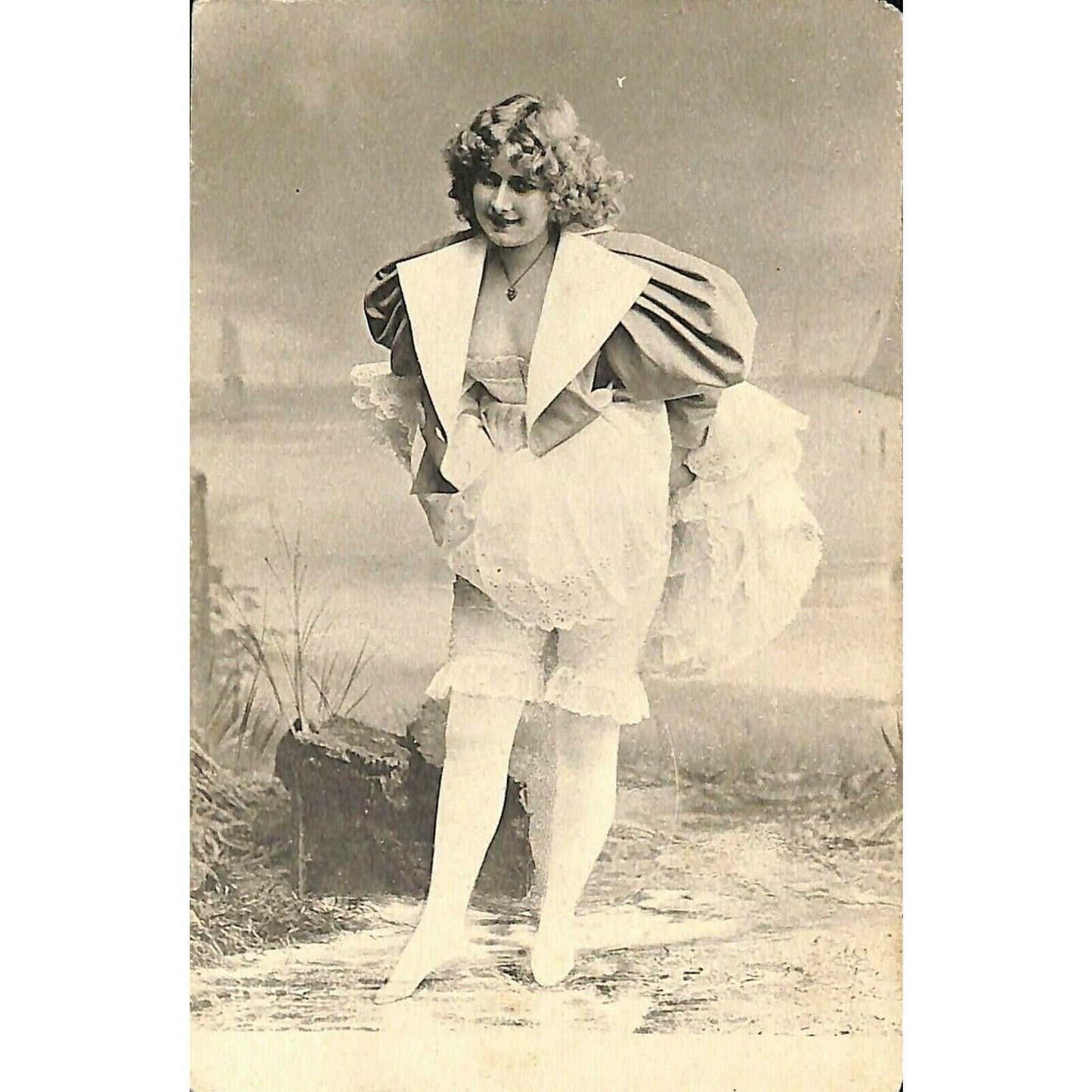 c1905-07 Vintage Russian Art Stage / Theatre Actress Postcard (4505)