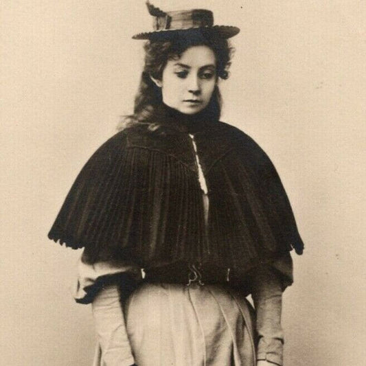 c1905 Vintage Russian RPPC* Theatre / Stage / Screen Actress Postcard (4372)