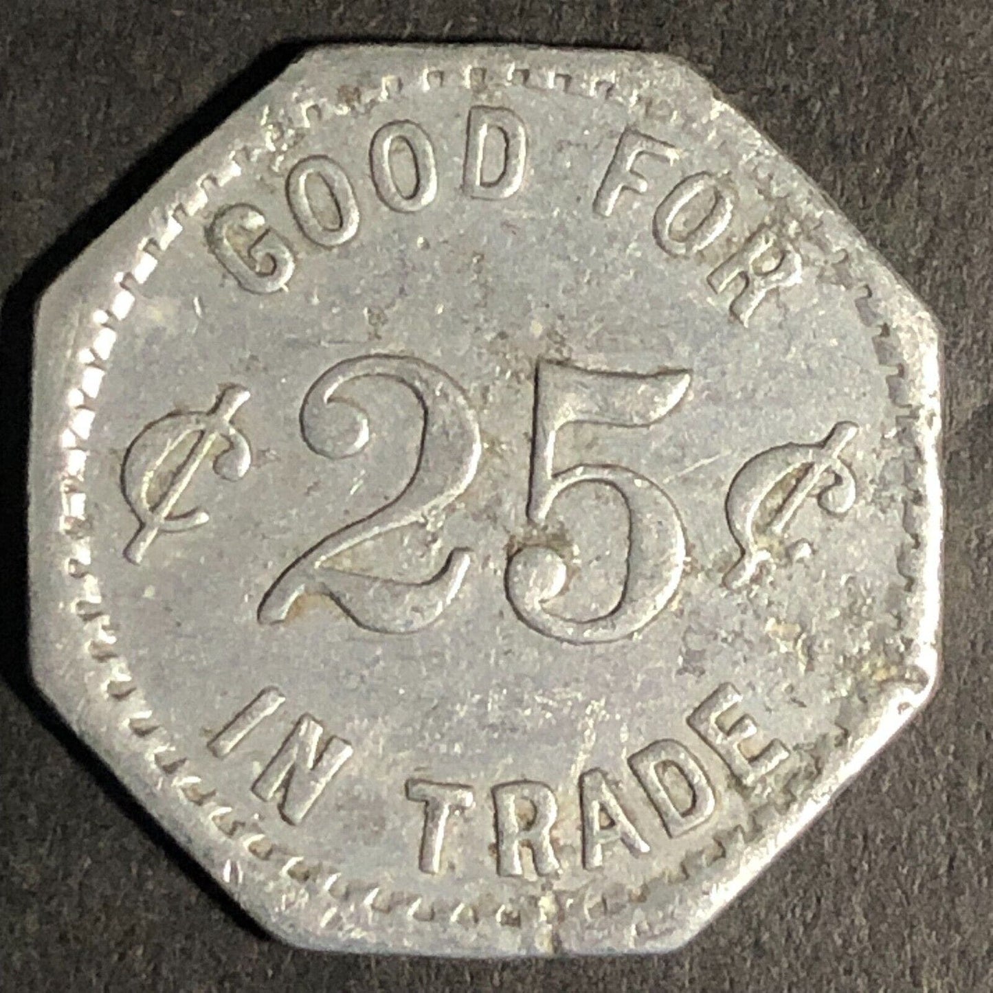 Henry's 6811 No. Clark St (Chicago, IL) Alum. G/F 25c Trade Token Hexagon - 23mm