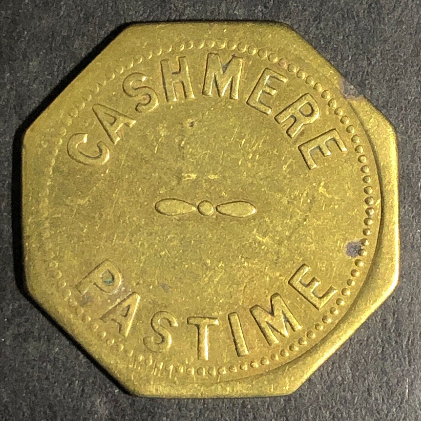 Cashmere Pastime (Washington) Brass G/F 25c Hex Trade Token 25mm