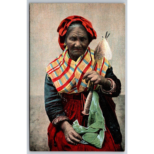 Italian Postcard Old Woman Knitting / Sewing ? Hand Colored c1901-1907 NP