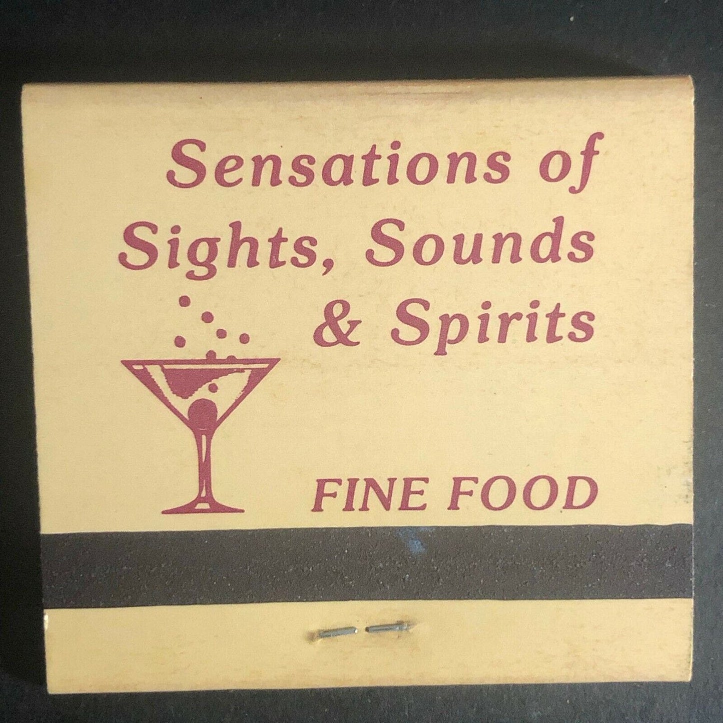 Scarce Vintage c1970's-80's Full Matchbook "Raffle's" Restaurant Glenview, IL