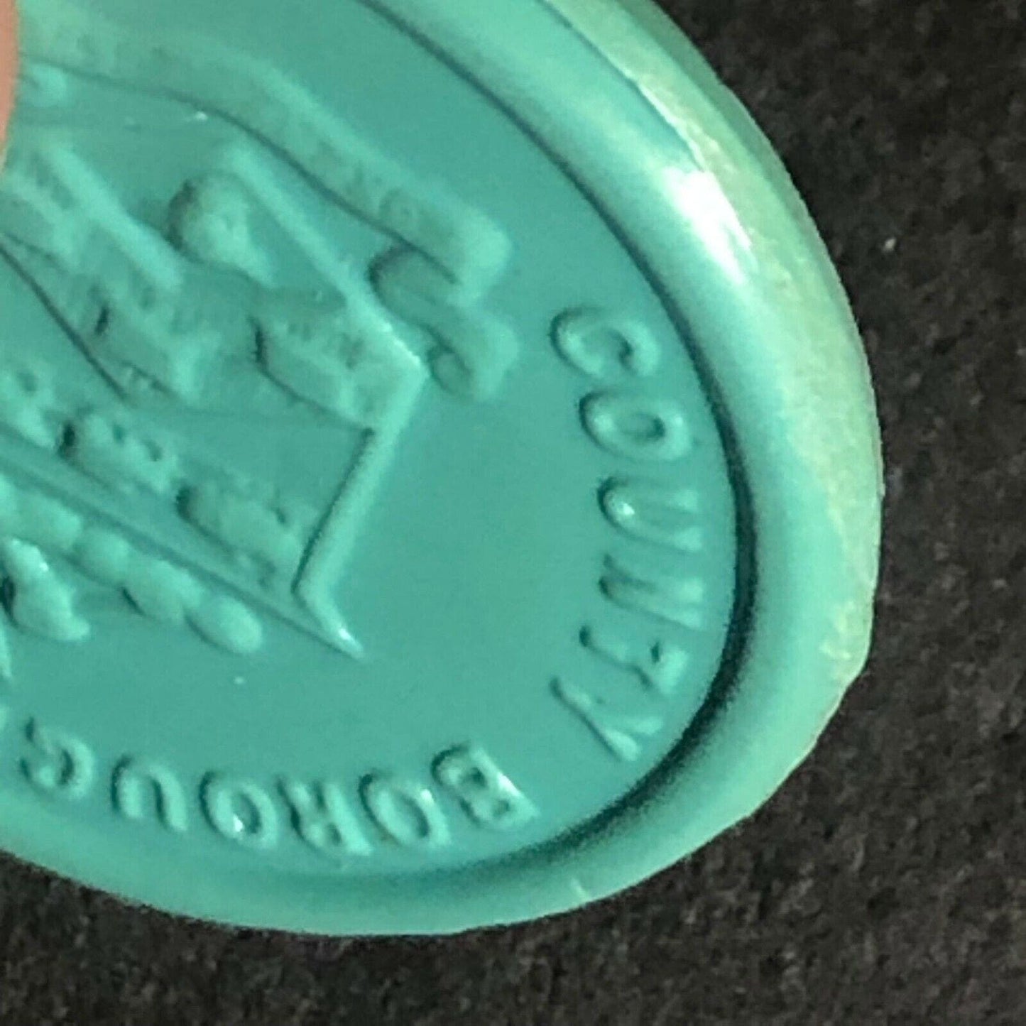 Darlington Transport England Plastic Token Mint Green? 1 1/2D 22mm c50's-60's