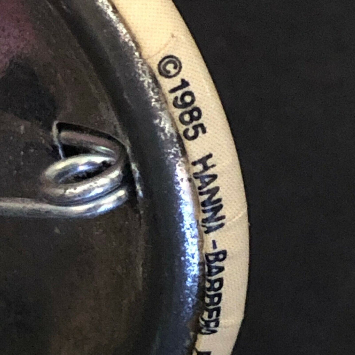 Fred Flintstone / Hanna Barbara Productions 1985 1 1/4" Pin Back Button - VGC