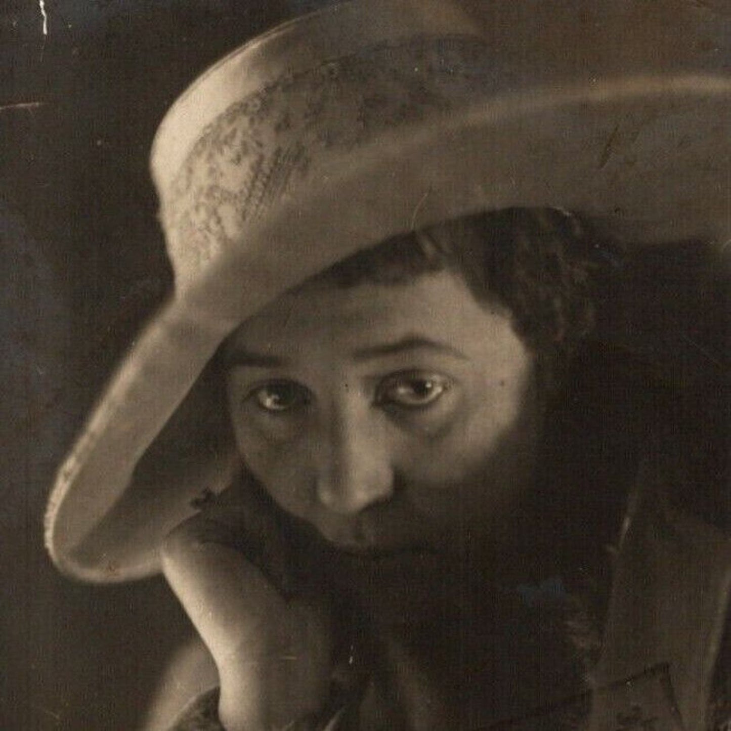 c1910 Vintage Russian RPPC* Theatre / Stage / Screen Actress Postcard (4377)