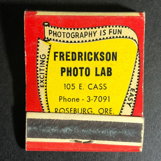 Fredrickson Photo Lab Finishing Roseburg, ORE. c1950's Full 20-Strike Scarce