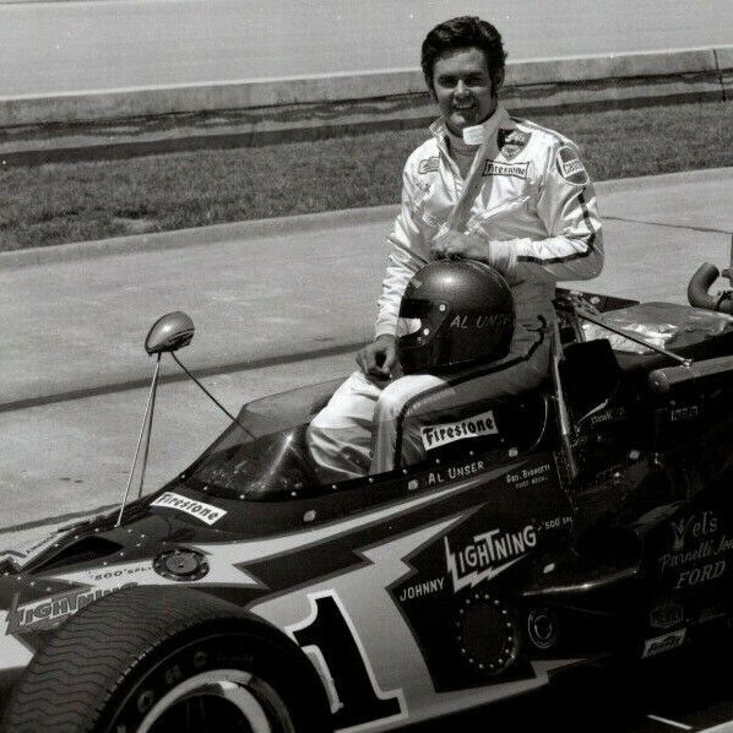 Al Unser Indy 500 Winner 1971 - 8 x 10 Glossy B&W Photograph VGC Stamped