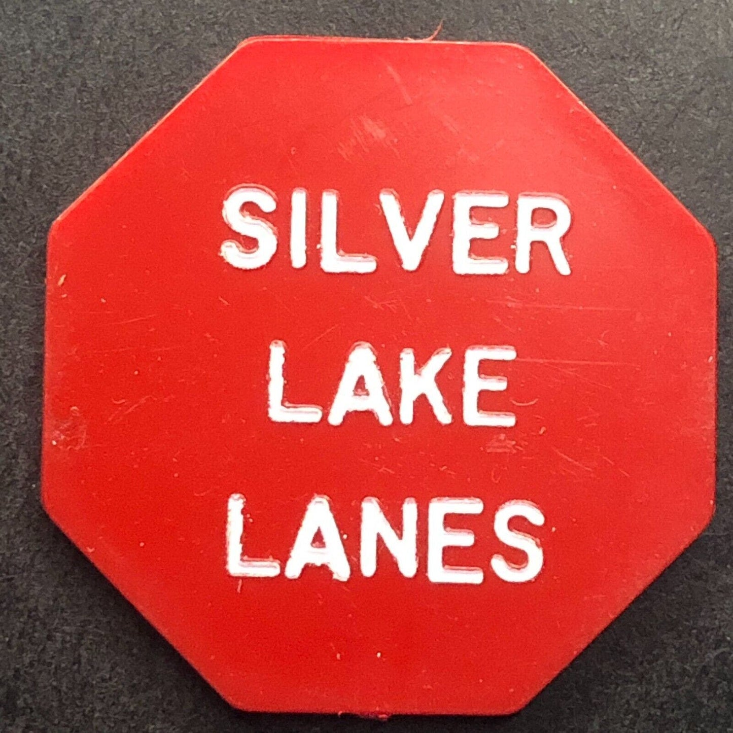 (Willow Grove, PA ?) Silver Lake Lanes Plastic G/F 25¢ Token 28.4mm c1960's-70's