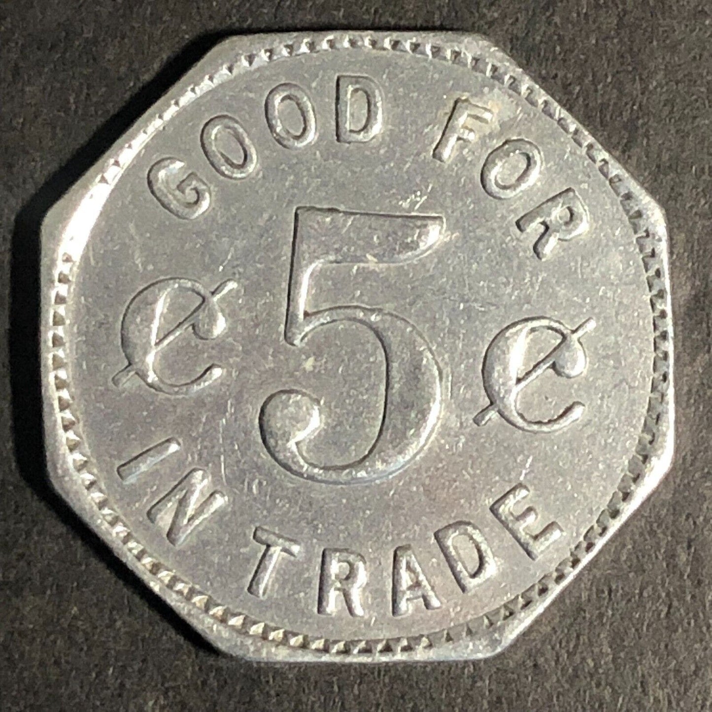 Henry's 6811 No. Clark St (Chicago) Alum G/F 5c Trade Token Hexagon 23mm