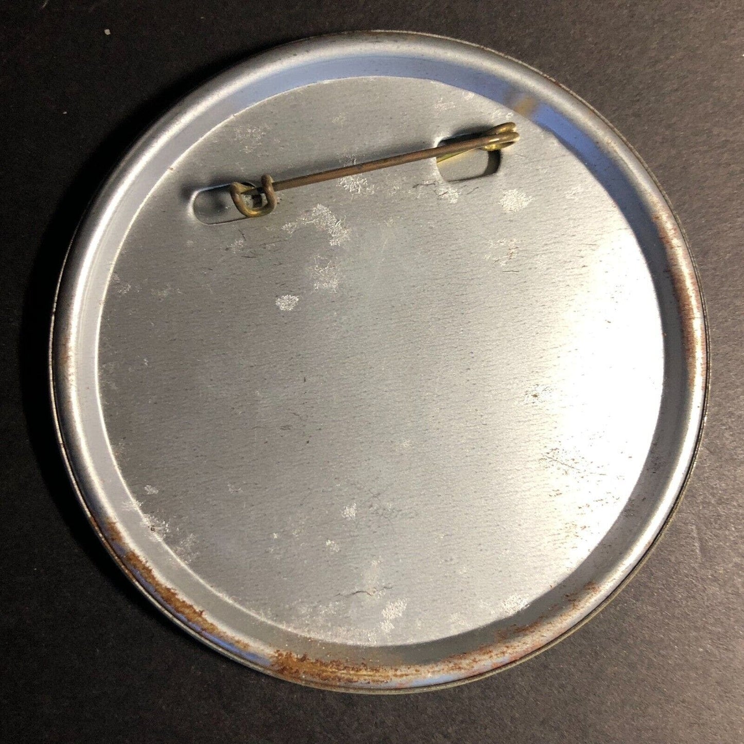 New York Knickerbocker 20c Sunday's Fun Paper Vintage Steel Pinback c1968