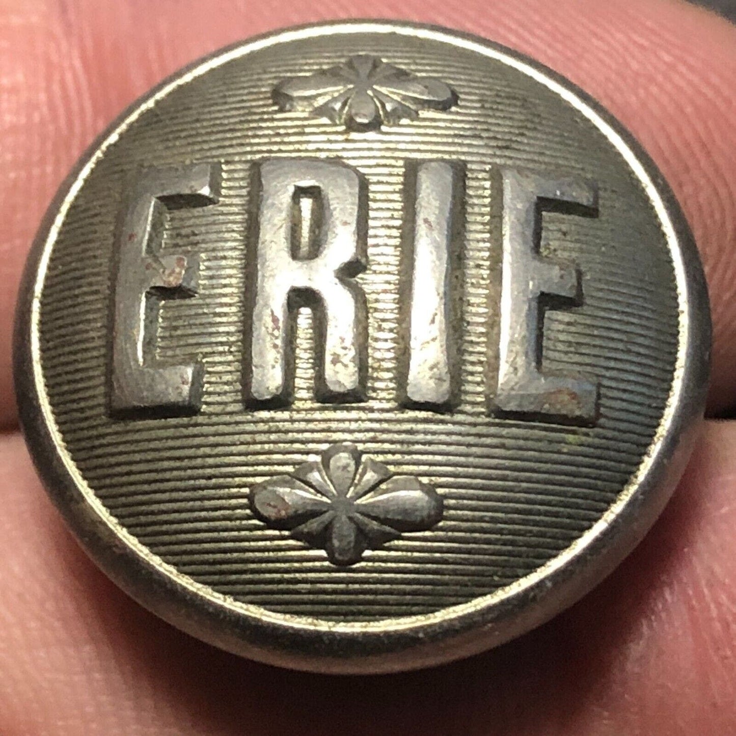 Erie Railroad Uniform Button Silvertone 3/4" Convex - Scovill Waterbury