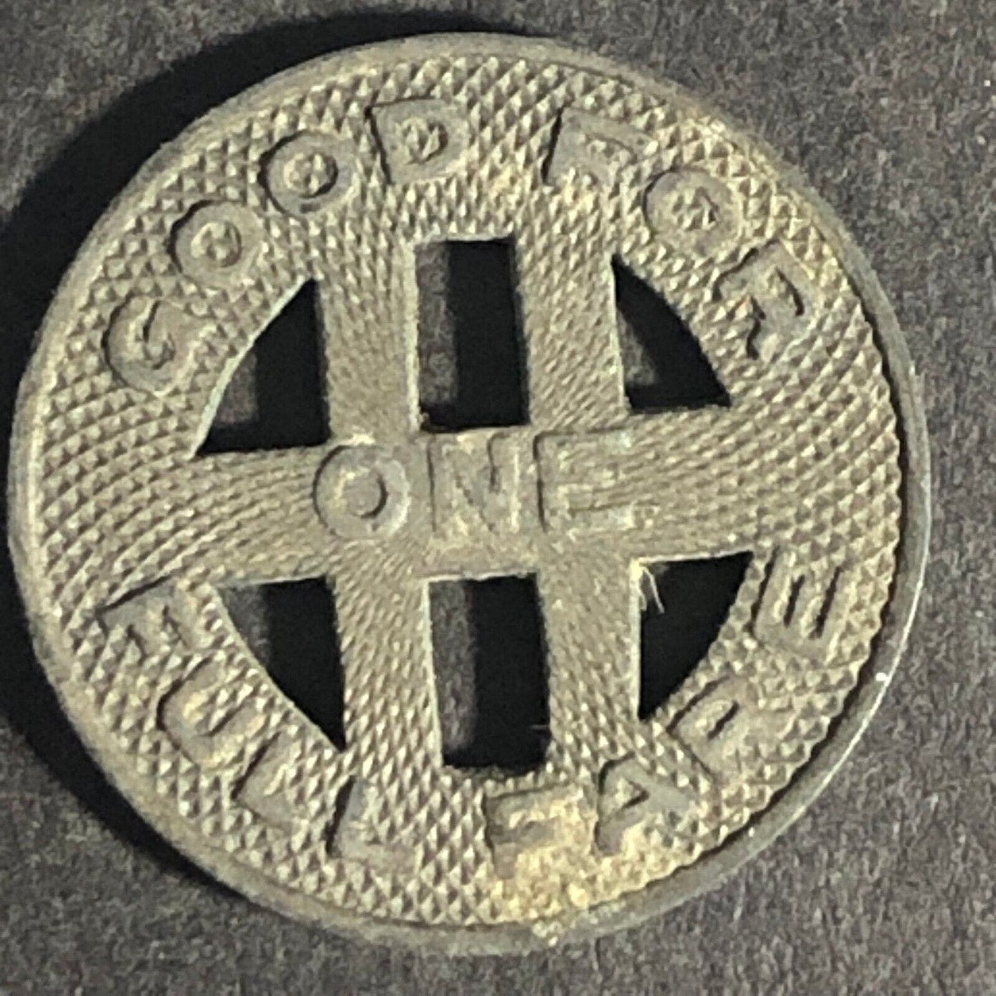 Honolulu Rapid Transit Co. 1924 G/F One Full Fare WM Transit Token 16.43mm