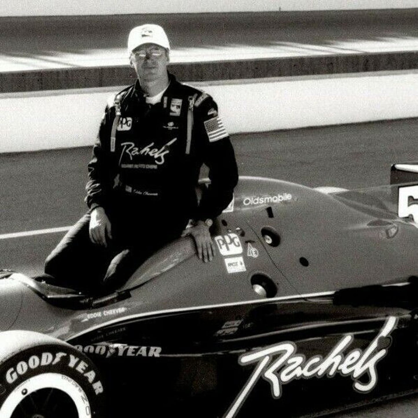 Eddie Cheever Jr. Indy 500 Winner 1998 8 x 10 Glossy B&W Photograph VGC