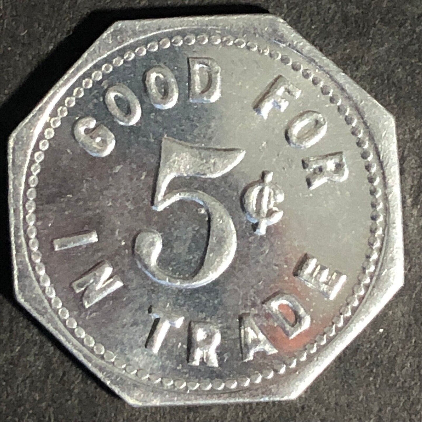 Ideal Shopping Center East Laurinburg, NC G/F 5c Octagon Alum. Token 22.4mm
