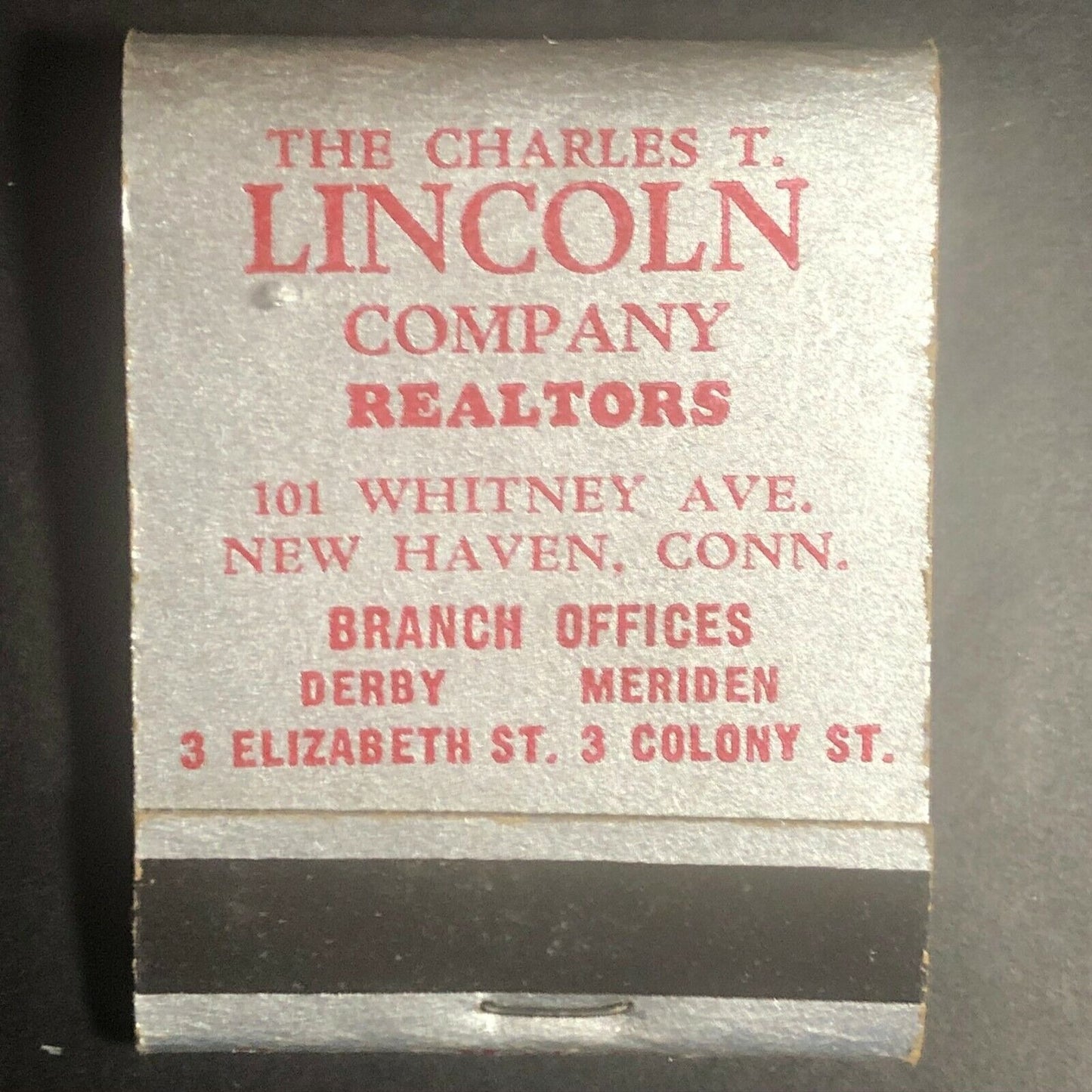 New Haven, CT "Charles T. Lincoln Realtors" Scarce c1940's-50's Full Matchbook