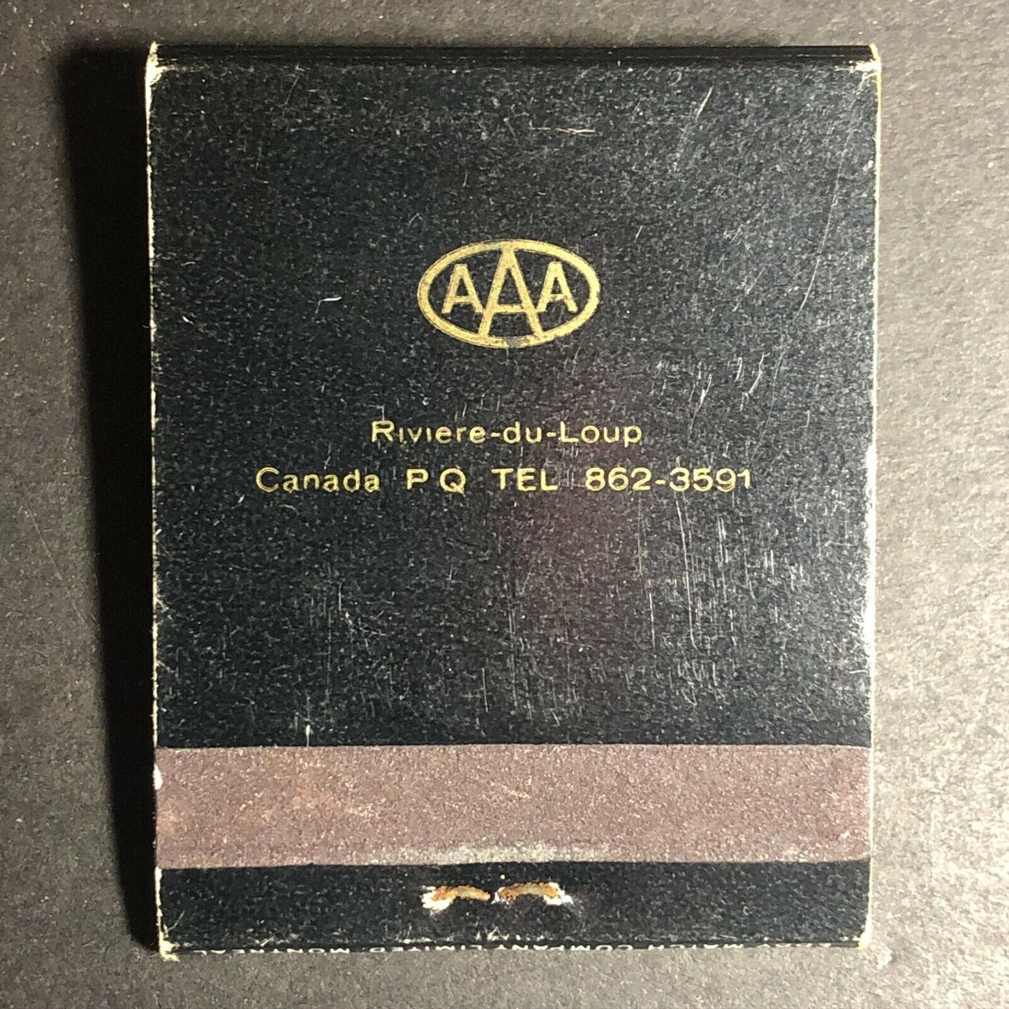1960's-70's Full Matchbook - St. Louis Inn - Rivière-du-Loup - Canada