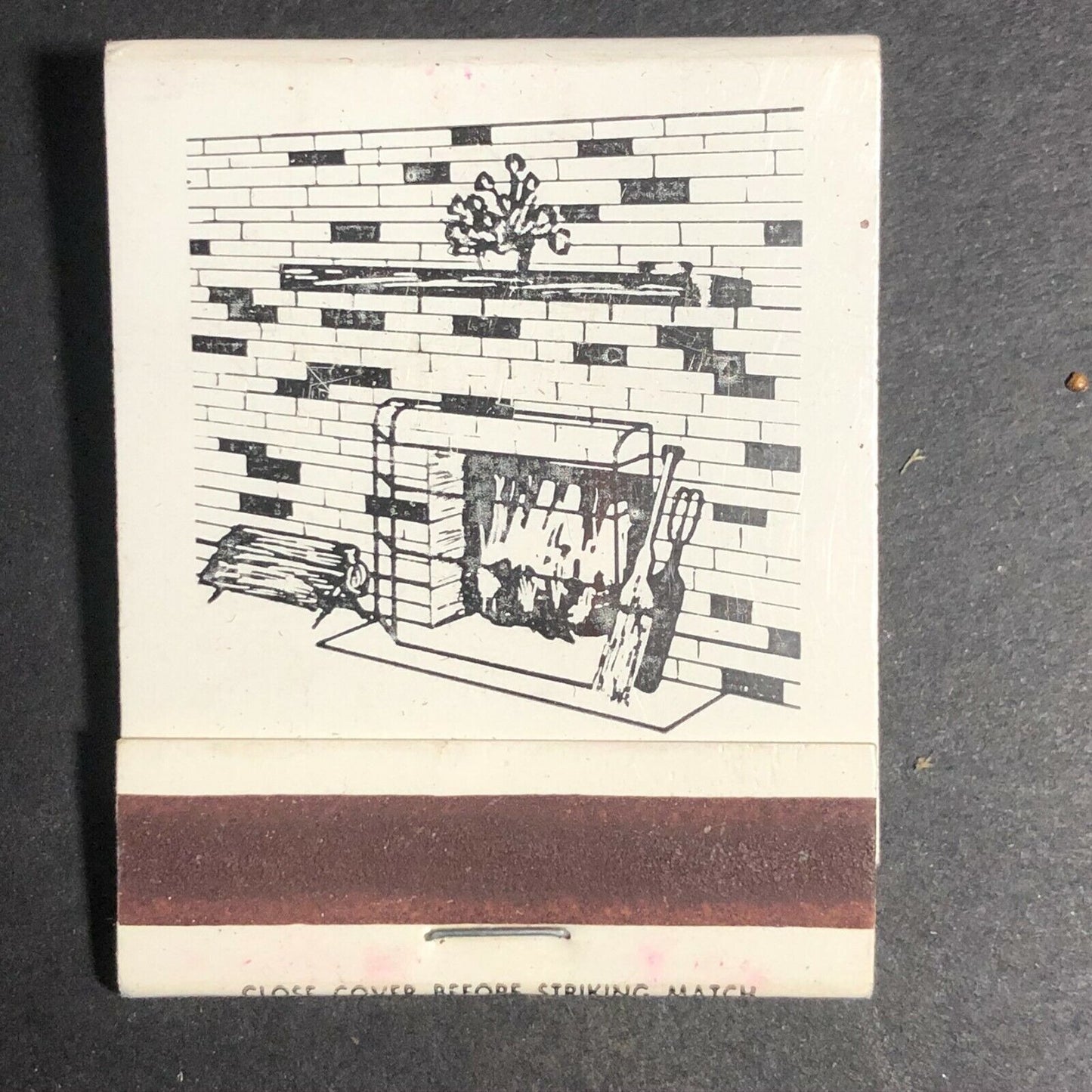 1970's-80's Full Matchbook -Yankee Motor Lodge Lenox, MA