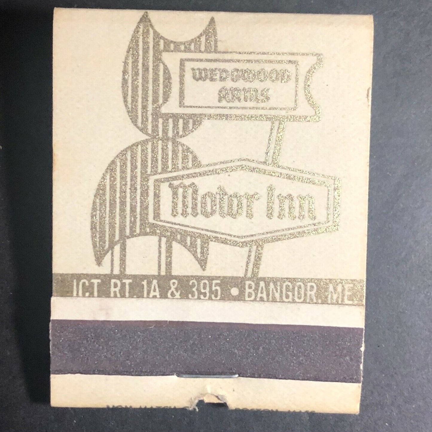 Bangor, ME Wedgewood Arms Motor Inn c1950's-60's Full Matchbook