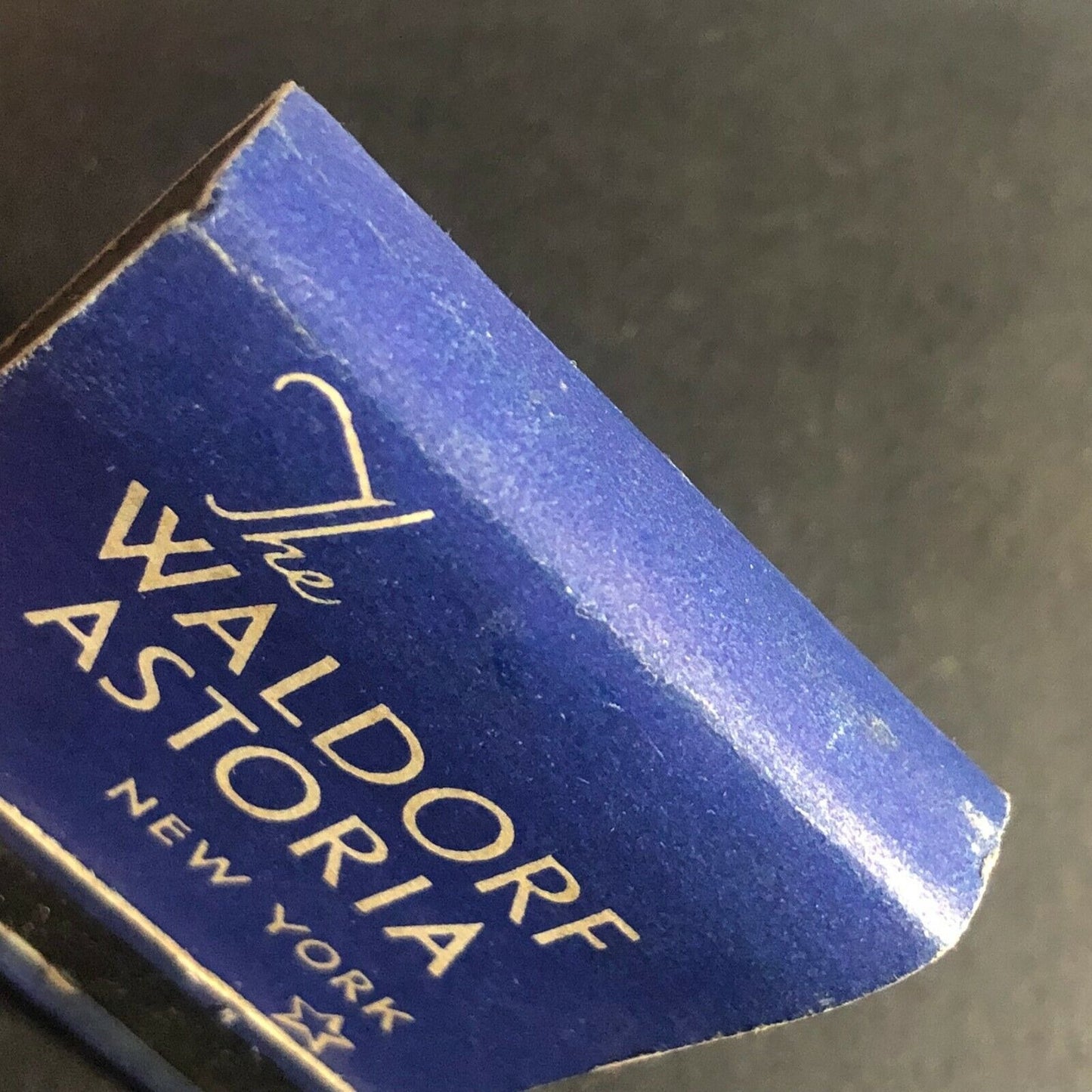 Scarce c1940's 20-Strike Full Matchbook Waldorf Astoria New York