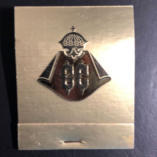 Golden Cape Penthouse Restaurant Kauai Surf Hawaii Full Matchbook c1974-?